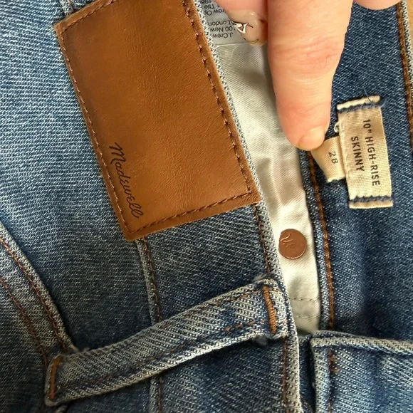 Madewell 10” High Rise Skinny Jeans - Vintage Wash Buttonfly Fray Hem 28 - Picture 7 of 7